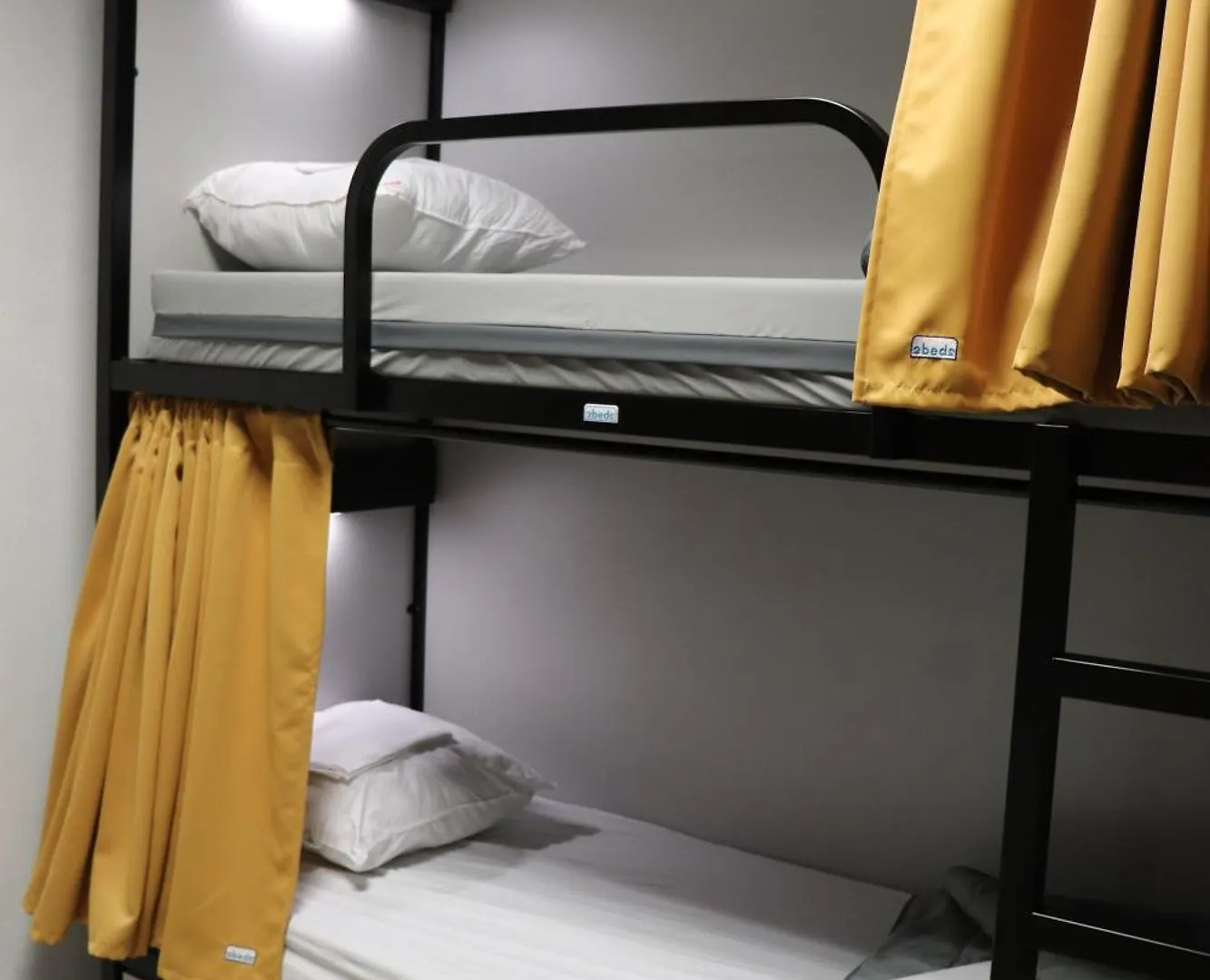 Hi Jacques Brel Hostel